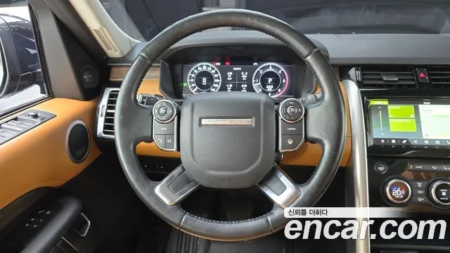 Land Rover Discovery 5 2018 Черный из Кореи, фото 4