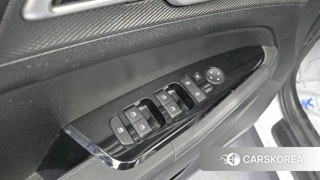 Kia Sportage 5th Generation 2022 Белый из Кореи, фото 4