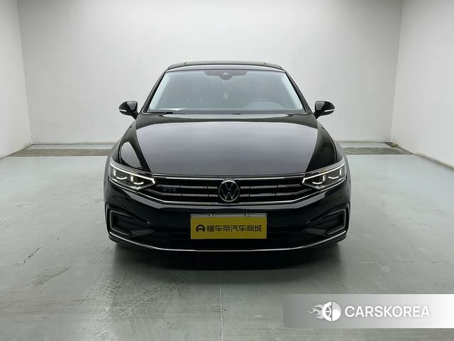 Volkswagen Magotan PHEV 2022 Черный из Китая, фото 4