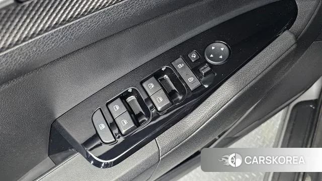 Kia Sportage 5th Generation Hybrid 2023 Серый из Кореи, фото 4