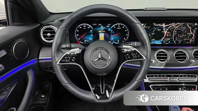 Mercedes-Benz E-Class W213 2023 Белый из Кореи, фото 4