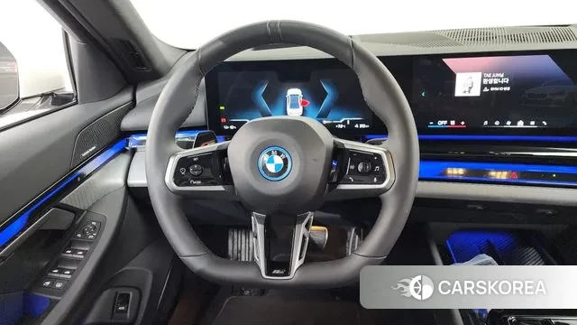 BMW i5 (G60) 2025 Белый из Кореи, фото 4