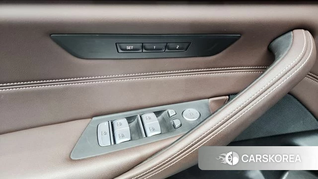 BMW 5 Series (G30) 2021 Синий из Кореи, фото 4