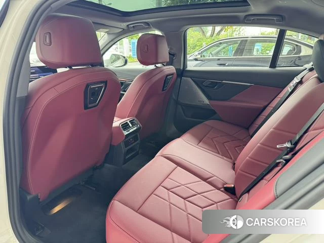 BMW i5 2024 Белый из Китая, фото 4