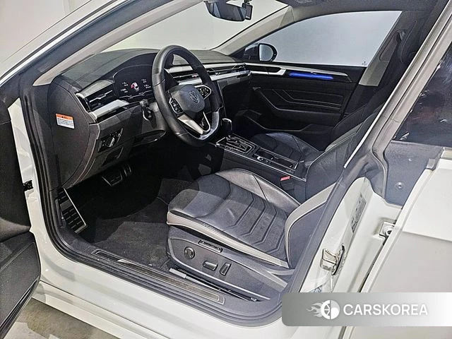 Volkswagen Arteon 2023 Белый из Кореи, фото 4