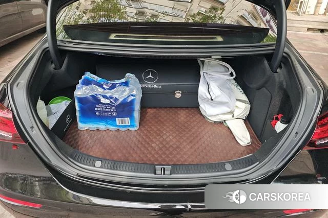 Mercedes-Benz E-class 2023 Черный из Китая, фото 4