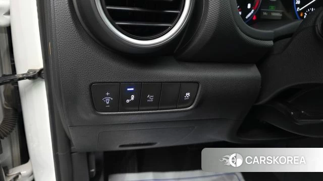 Hyundai Kona 2018 Белый из Кореи, фото 4