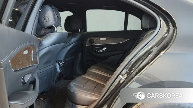 Mercedes-Benz E-Class W213 2023 Серый из Кореи, фото 4