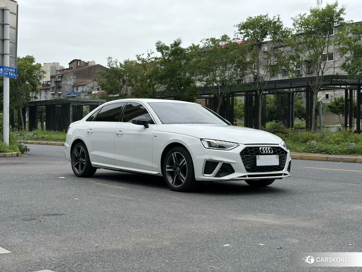 Audi A4L 2020 Белый из Китая, фото 4