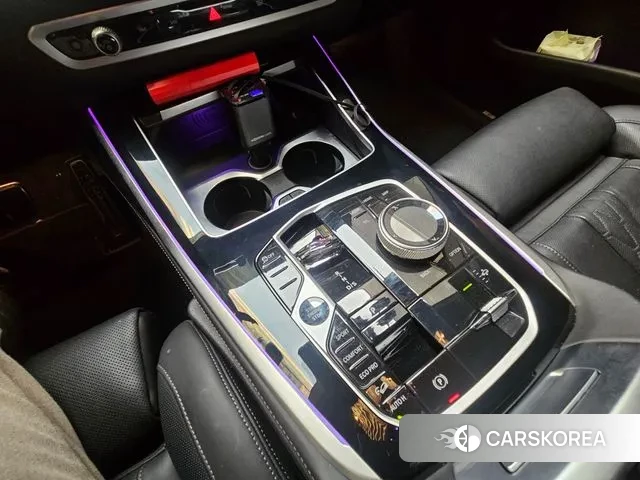 BMW X7 (G07) 2023 Черный из Кореи, фото 4