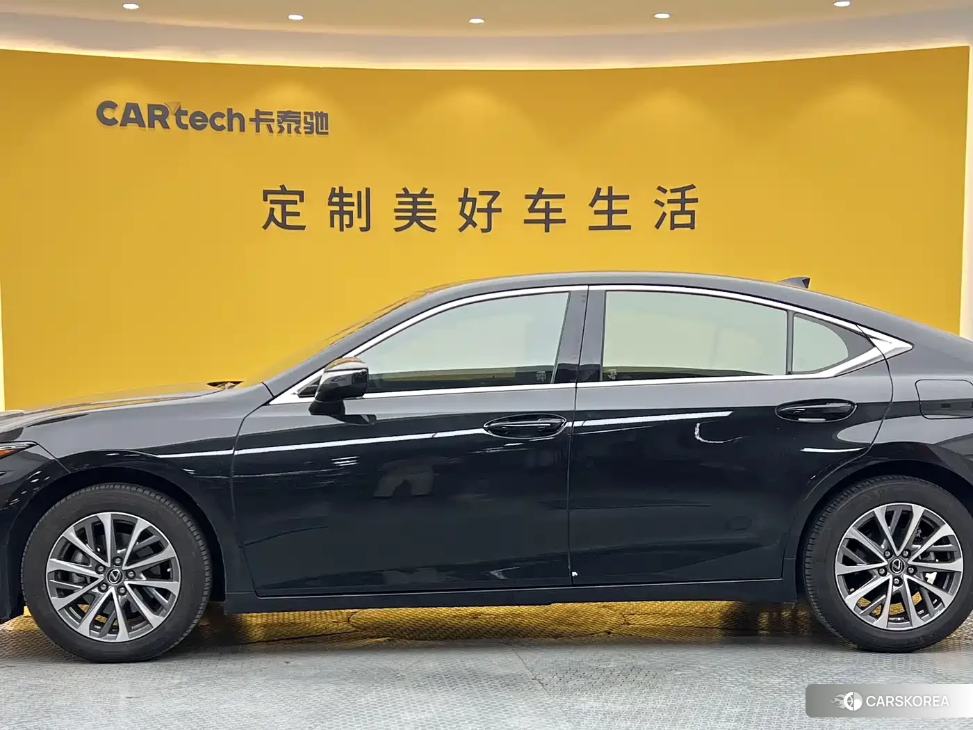 Lexus ES 2024 Черный из Китая, фото 4