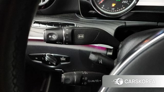 Mercedes-Benz E-Class W213 2018 Белый из Кореи, фото 4
