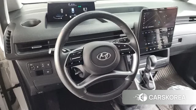 Hyundai Staria 2023 Белый из Кореи, фото 4