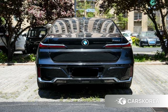 BMW 7 series 2023 Черный из Китая, фото 4
