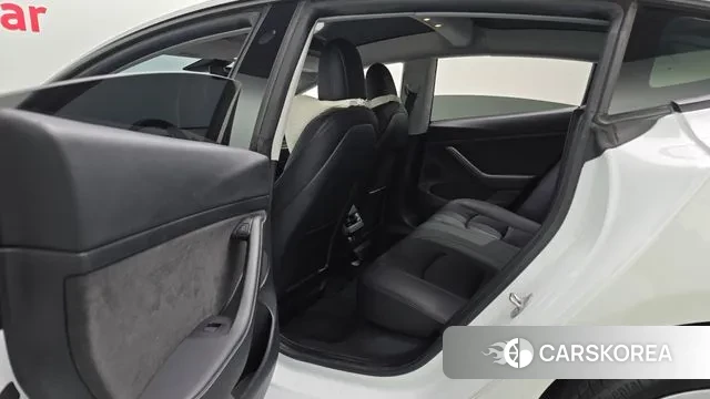 Tesla Model 3 2022 Белый из Кореи, фото 4