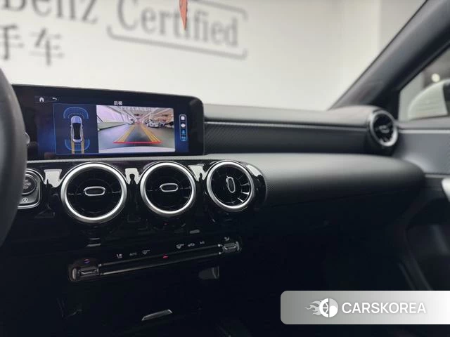 Mercedes-Benz Class A 2023 Белый из Китая, фото 4