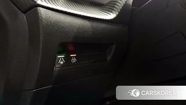 Peugeot e-2008 second generation 2020 Черный из Кореи, фото 4