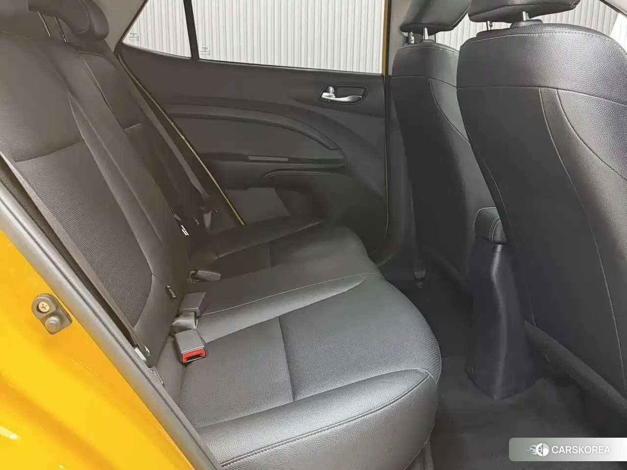Kia KX1 2024 Yellow/orange из Китая, фото 4