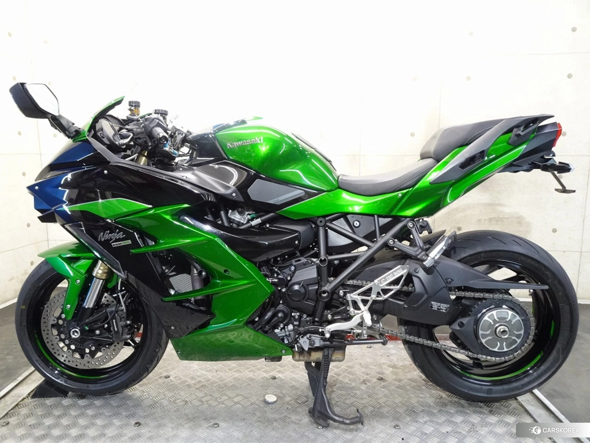 Kawasaki NINJA H2 SX SE 2018 из Японии