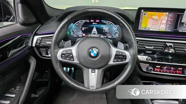 BMW 5 Series (G30) 2021 Черный из Кореи, фото 4