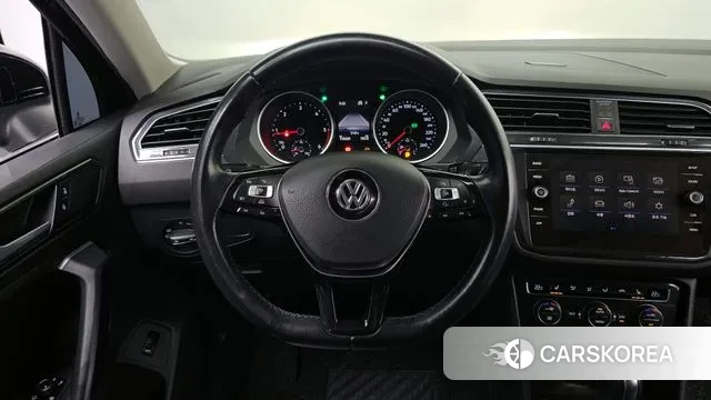 Volkswagen Tiguan second Generation 2018 Черный из Кореи, фото 4