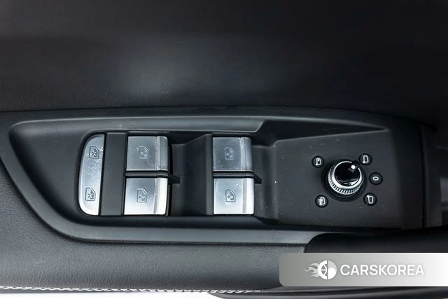 Audi Q5L 2025 Черный из Китая, фото 4