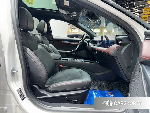 Ford Mondeo 2024 Белый из Китая, фото 4