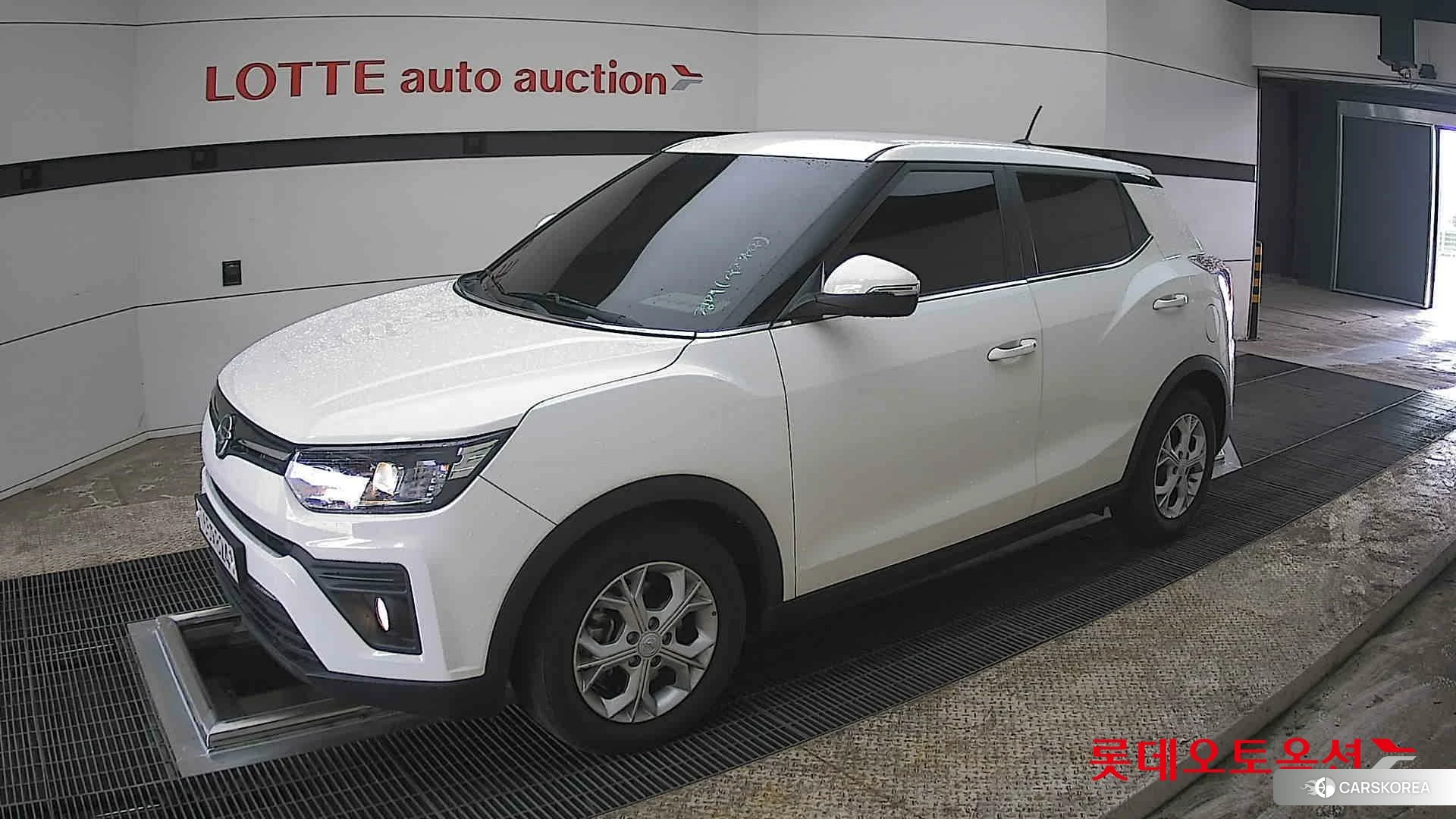 SsangYong Tivoli 2022 Grand White из Кореи, фото 4