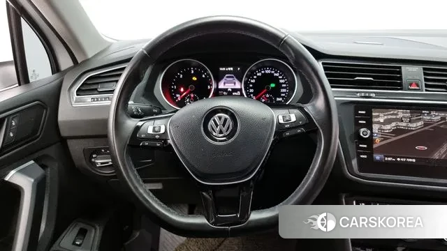 Volkswagen Tiguan second Generation 2020 Белый из Кореи, фото 4