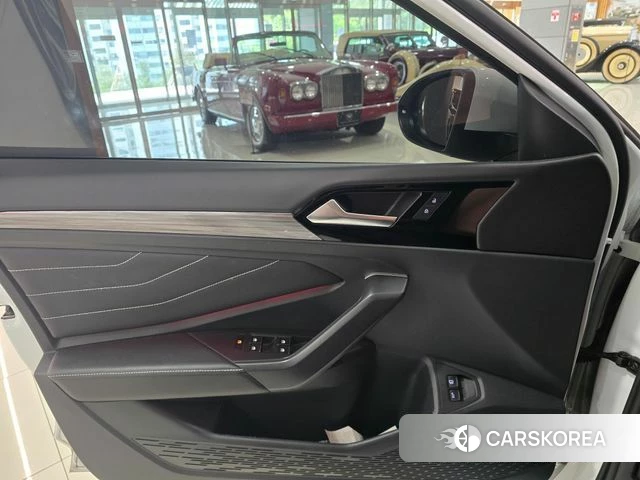 Volkswagen 7th Generation of Jetta 2023 Белый из Кореи, фото 4