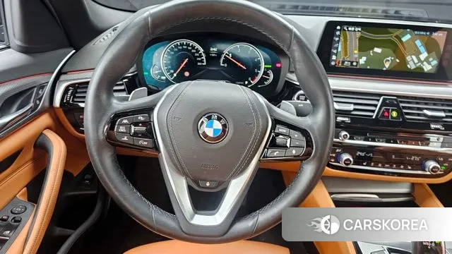 BMW 5 Series (G30) 2018 Черный из Кореи, фото 4