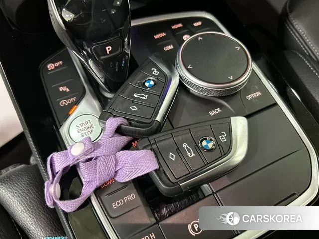 BMW 1 Series (F40) 2021 Серебристо-серый из Кореи, фото 4