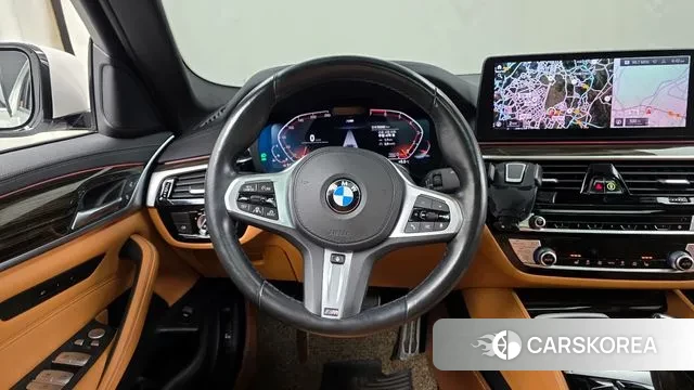 BMW 5 Series (G30) 2021 Белый из Кореи, фото 4