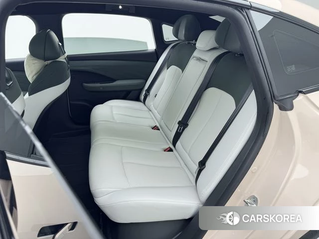 Nissan N7 2025 Желтый из Китая, фото 4