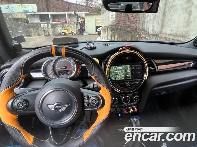 Mini Cooper Convertible id 2696129 из Кореи 4