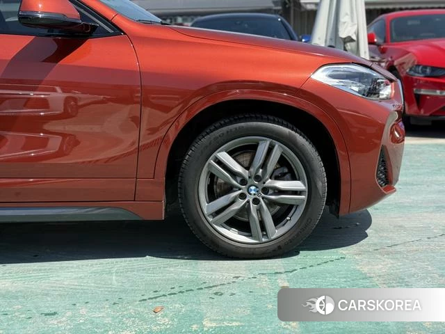 BMW X2 2021 Оранжевый из Китая, фото 4