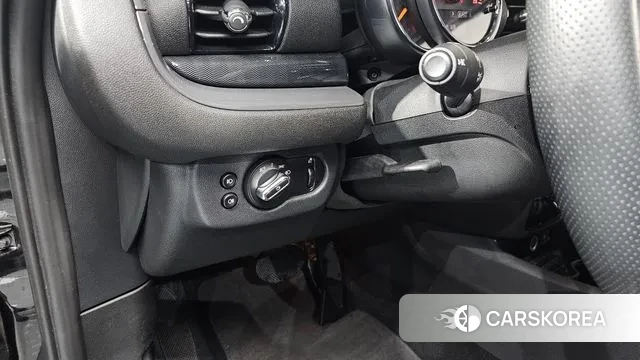 Mini Cooper D Clubman 2019 Черный из Кореи, фото 4