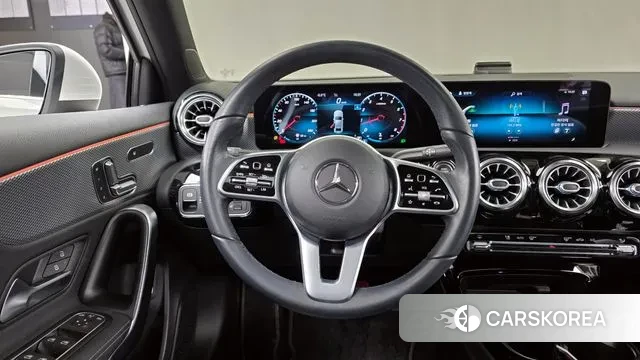 Mercedes-Benz A-Class W177 2020 Белый из Кореи, фото 4