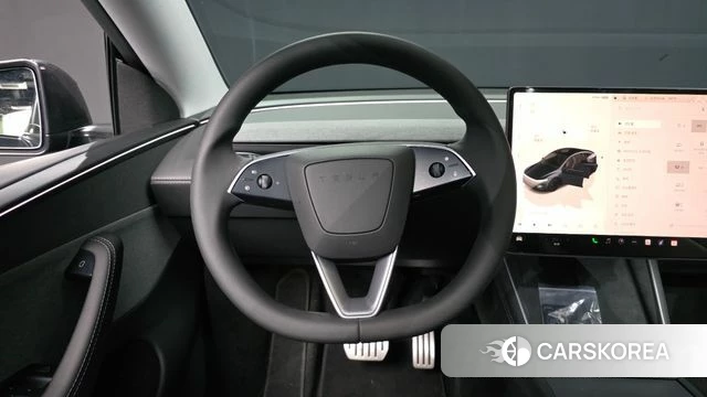 Tesla Model Y 2025 Серый из Кореи, фото 4