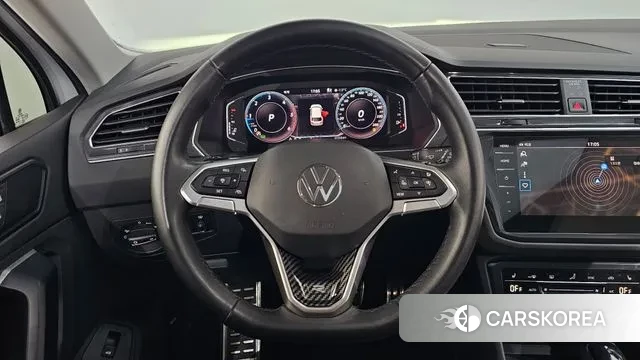 Volkswagen Tiguan second Generation 2023 Белый из Кореи, фото 4