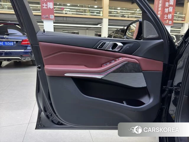 BMW X5 2025 Черный из Китая, фото 4
