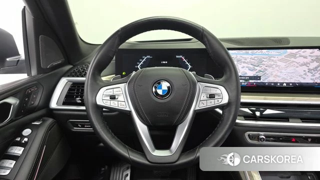 BMW X7 (G07) 2023 Белый из Кореи, фото 4