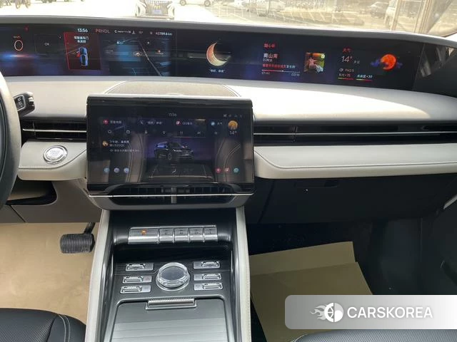 Lincoln Navigator 2023 Черный из Китая, фото 4