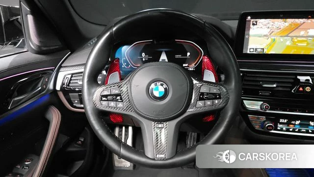 BMW 5 Series (G30) 2022 Белый из Кореи, фото 4