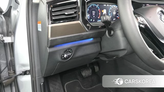 Volkswagen 7th Generation of Jetta 2021 Серебристо-серый из Кореи, фото 4