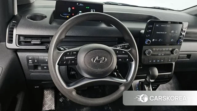 Hyundai Staria 2023 Серебряный из Кореи, фото 4