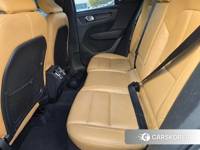 Volvo XC40 2019 Серебристо-серый из Кореи, фото 4