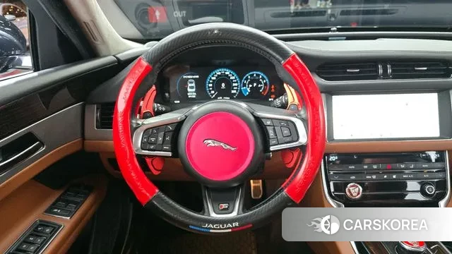 Jaguar XF (X260) 2019 Черный из Кореи, фото 4