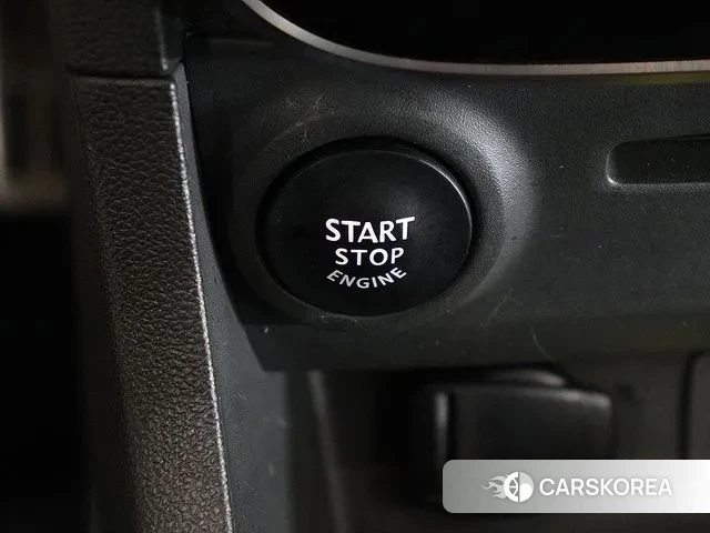 Renault Korea (Samsung) Clio 2019 Красный из Кореи, фото 4