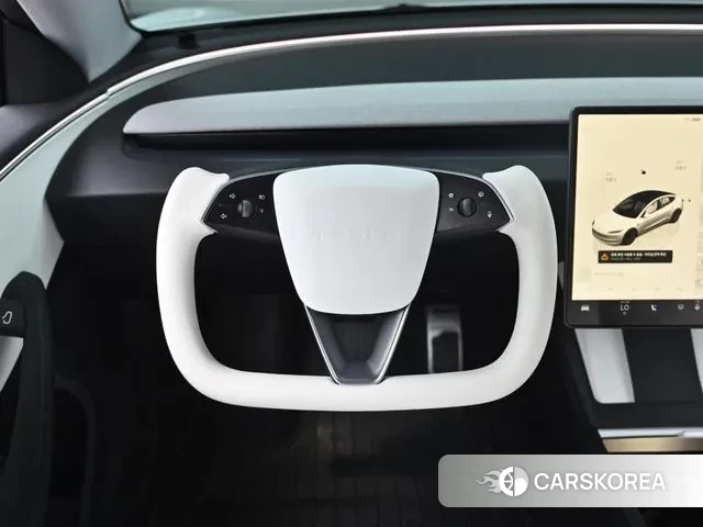 Tesla Model 3 2024 Белый из Кореи, фото 4